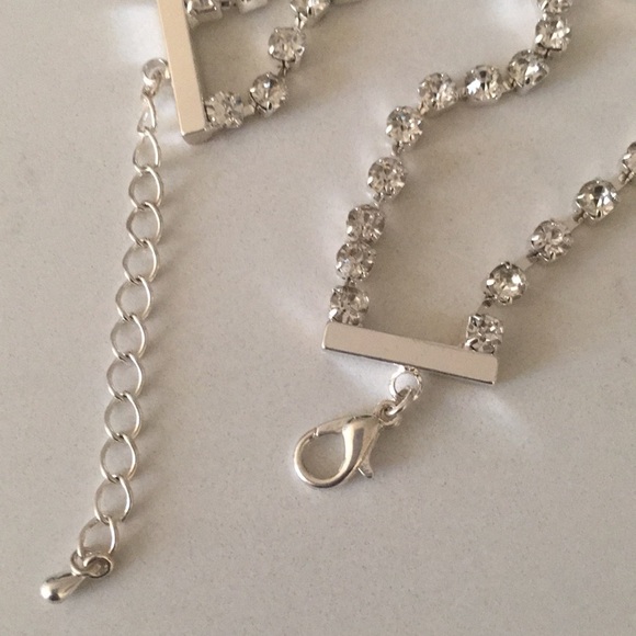 H&M Silver Hand and Finger Chain Bracelet - NWOT - Picture 4 of 4